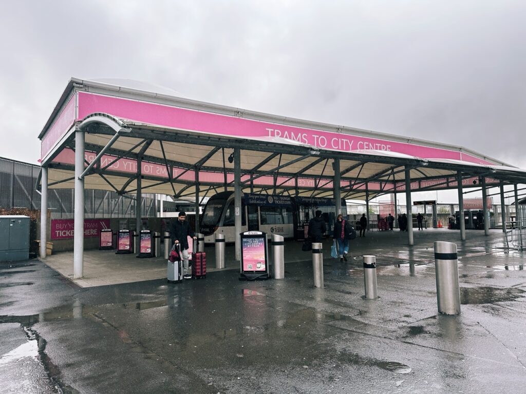 Tram Edinburgh Airport
